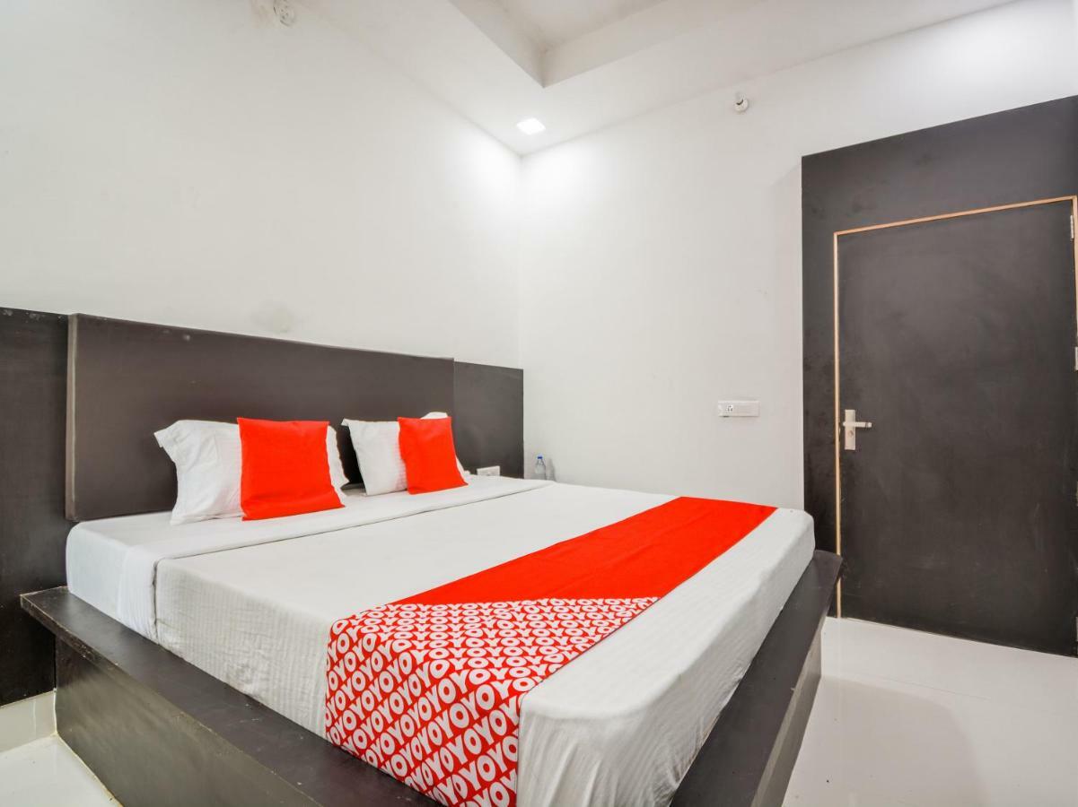 Oyo 43505 Hotel The White House Hisār エクステリア 写真