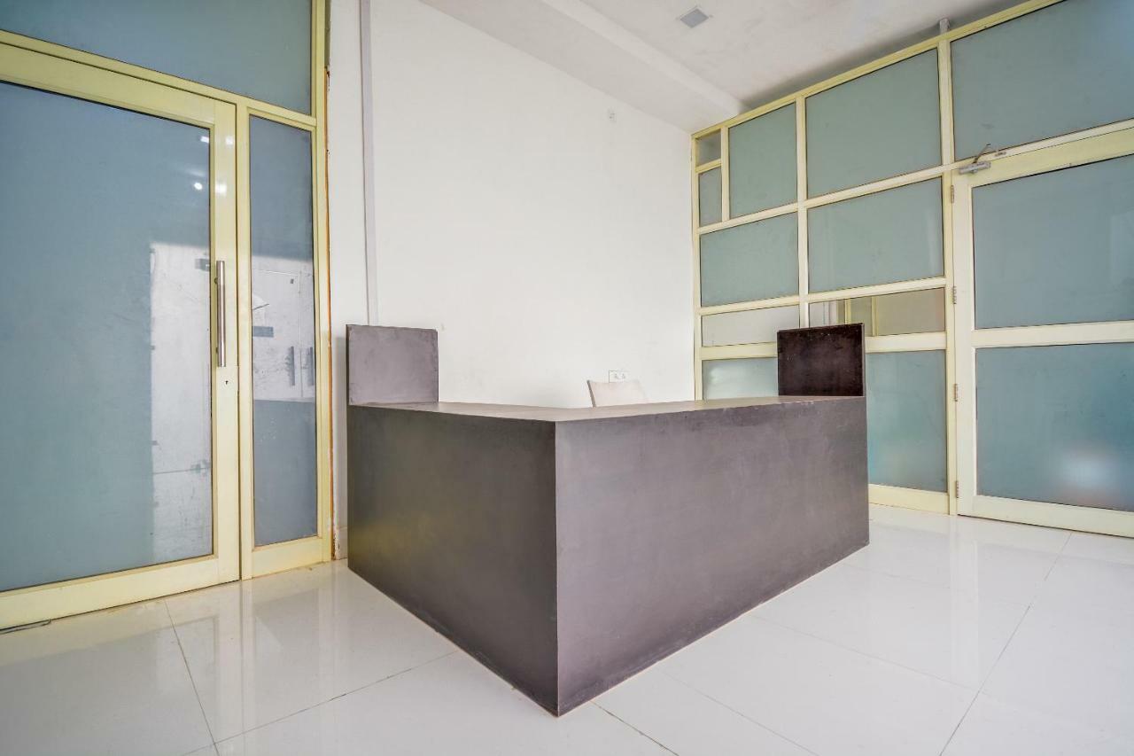 Oyo 43505 Hotel The White House Hisār エクステリア 写真