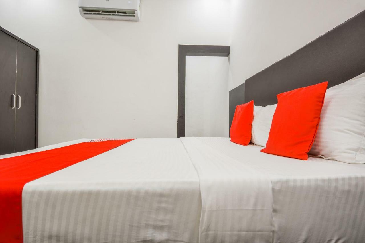 Oyo 43505 Hotel The White House Hisār エクステリア 写真